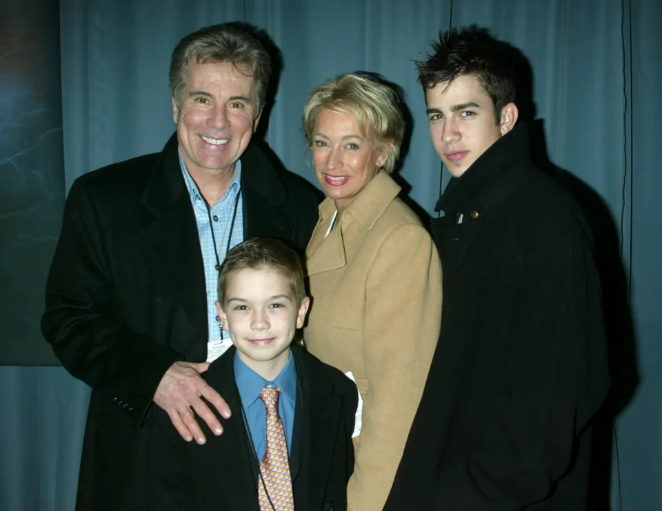 Funeral Revé Drew Walsh